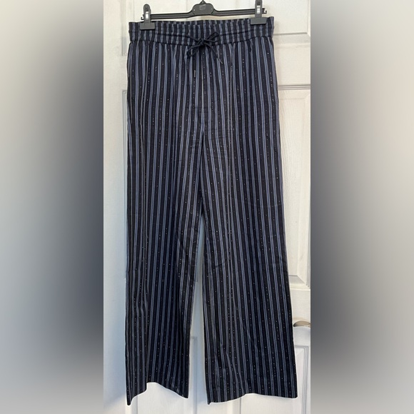 Wightfall Wide Leg Pants - Picture 4 of 8